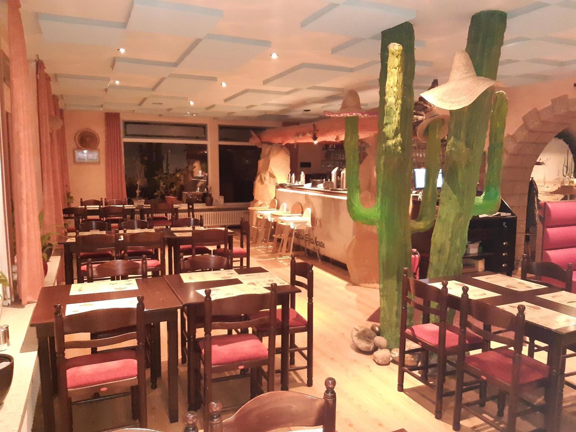 Desperados Mexican Steakhaus Und Hotel Bergen  Buitenkant foto